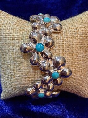 Silver Floral Bracelet with Turquoise Stones-31 grams, 5.5”w/1.5”gap.(236)